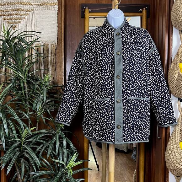 BLANKNYC Reversible Quilted Jacket XS Olive Navy Ditsy Floral Boxy Button Front - Picture 4 of 16